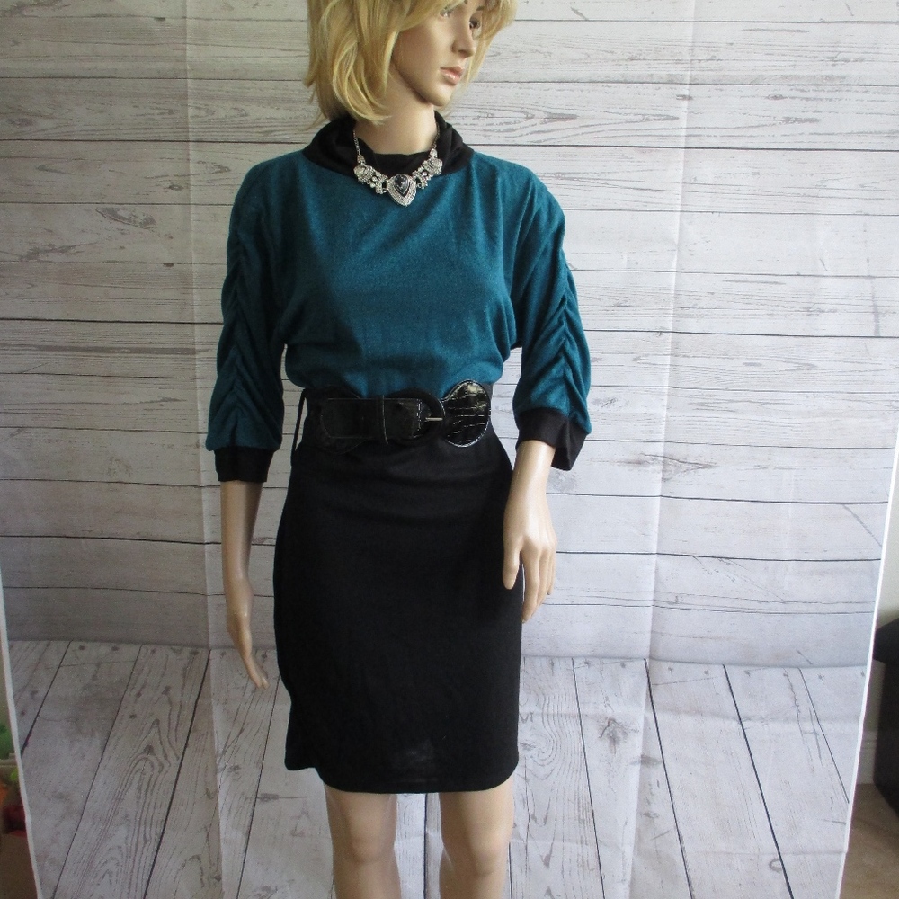 NWT - CHERRY KRAVE knit dress - jr. sz 2X